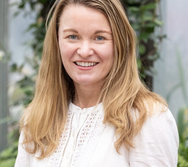 Megan Wesley Headshot